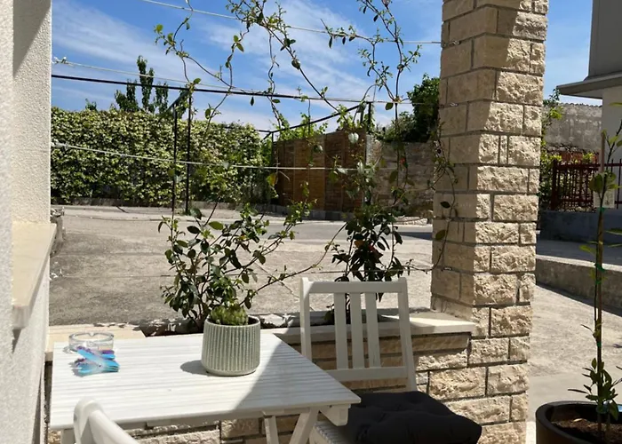 Mozgan Apartments